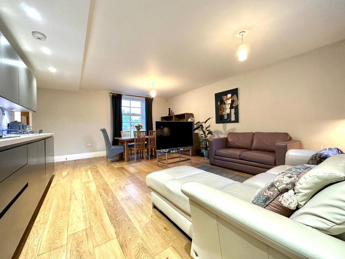 Desirable 2 Bedroom Apartment In Bicester That Sleeps 5 Экстерьер фото