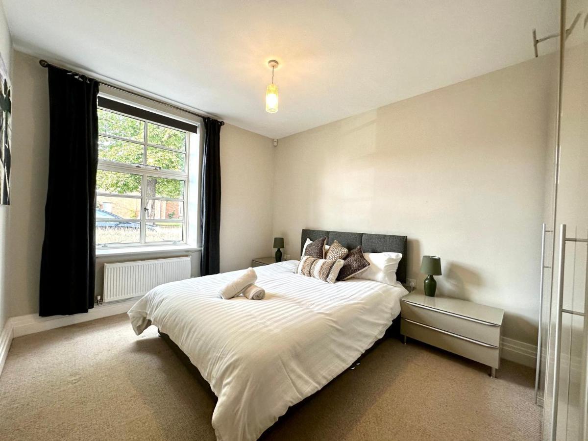 Desirable 2 Bedroom Apartment In Bicester That Sleeps 5 Экстерьер фото